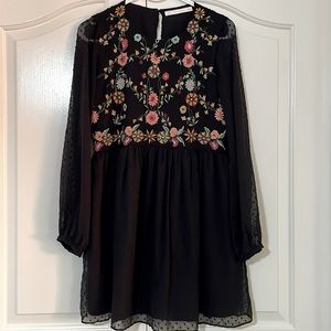 Zara black size M embroidered flower dress